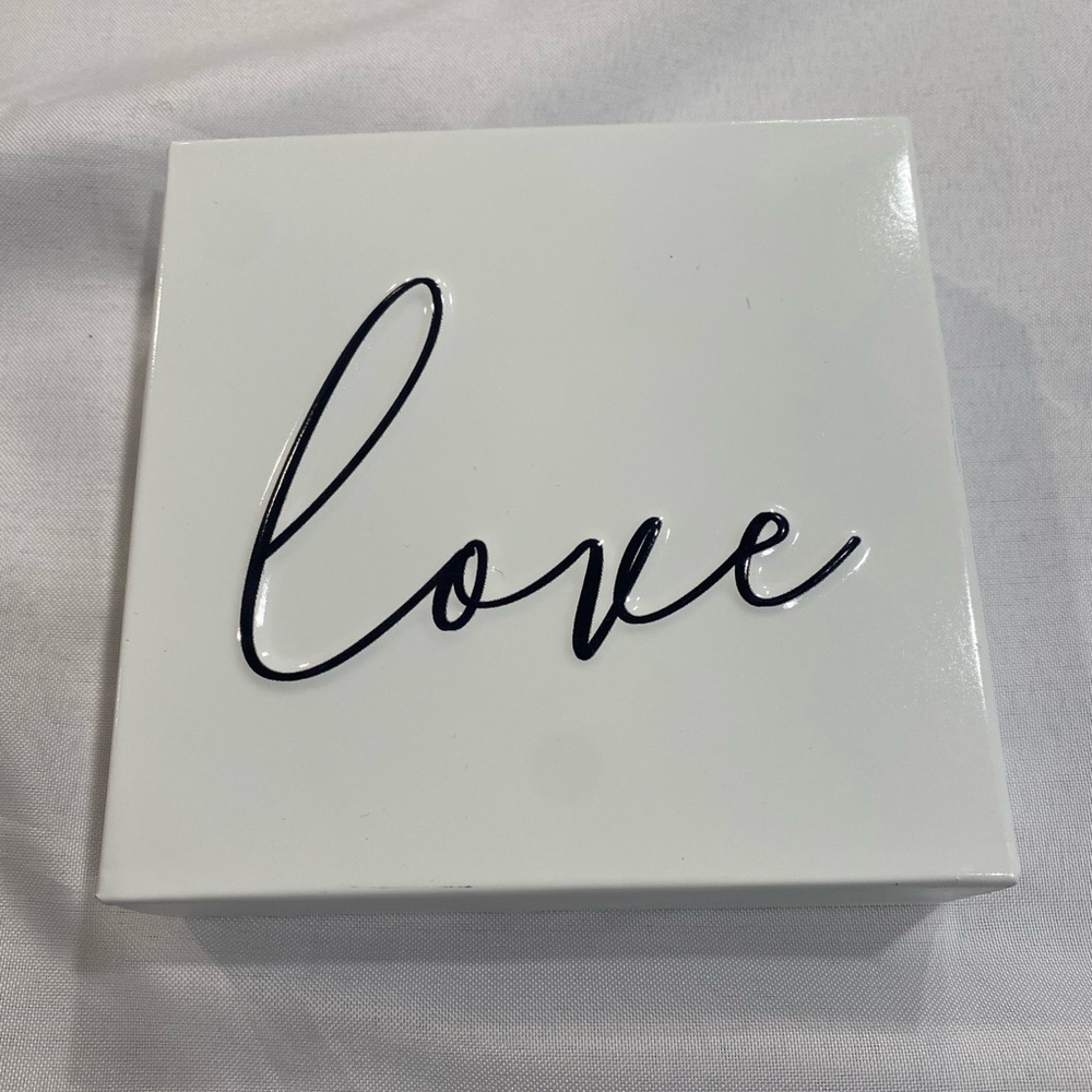 White Metal “Love" Script Wall Art Sign